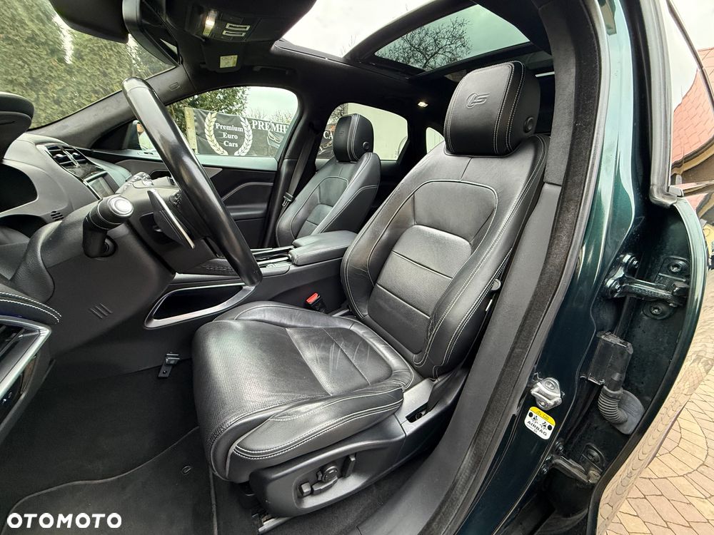 Jaguar F-Pace 30d AWD R-Sport - 18