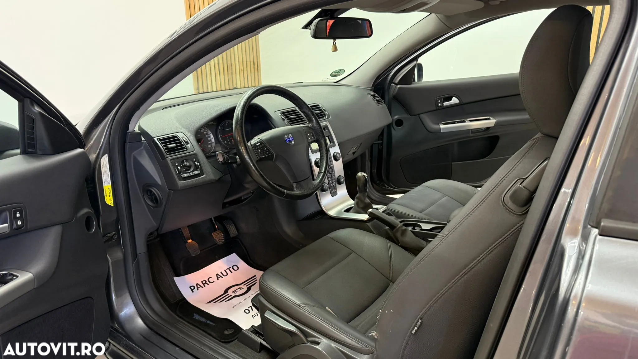 Volvo C30 2.0D Summum - 6