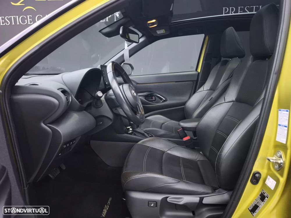 Toyota Yaris Cross 1.5 HDF Premier Edition - 22