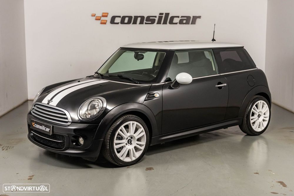 MINI 3 Portas Cooper D - 2