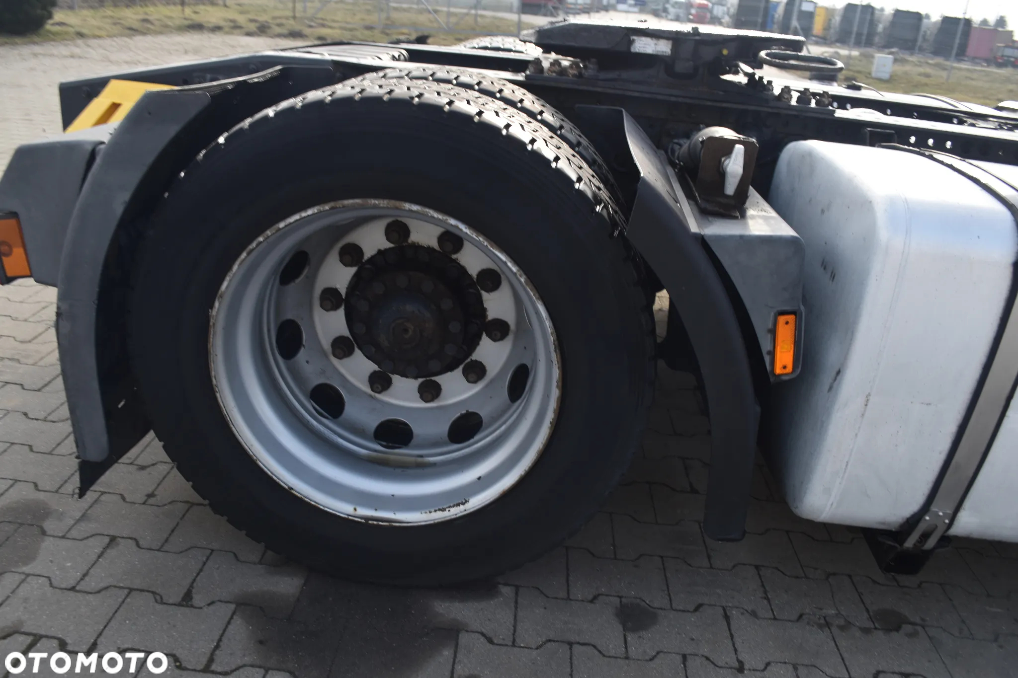 Iveco Stralis 460 - 11