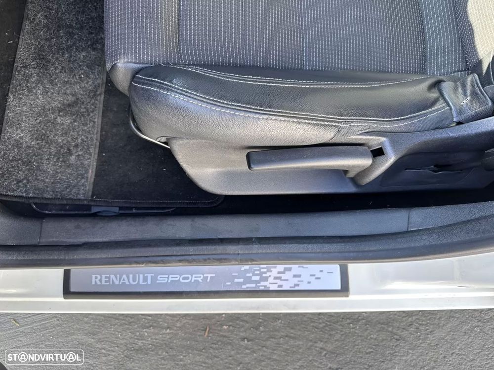 Renault Mégane Sport Tourer 1.5 dCi GT Line - 16