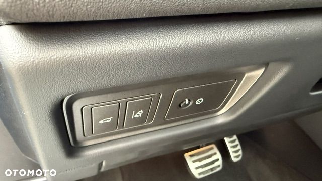 Land Rover Range Rover Evoque - 25