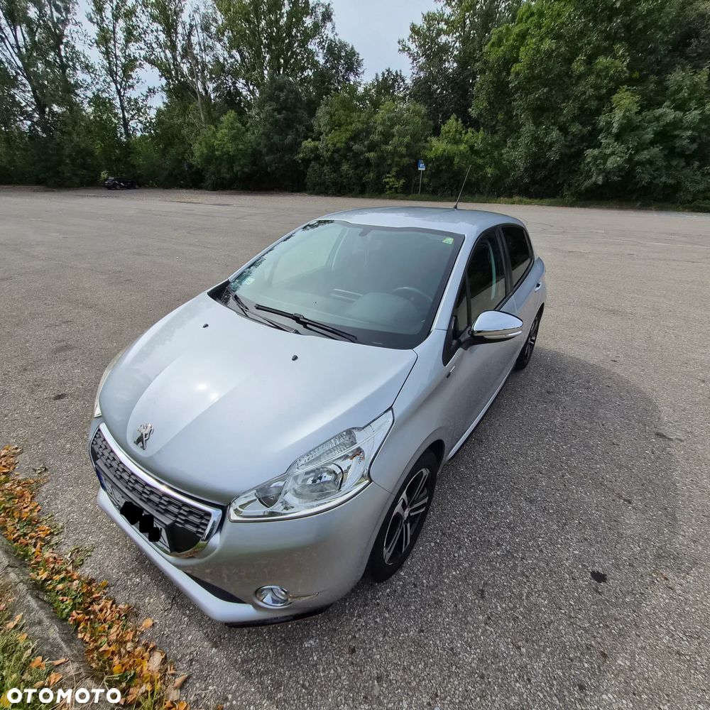 Peugeot 208 - 21