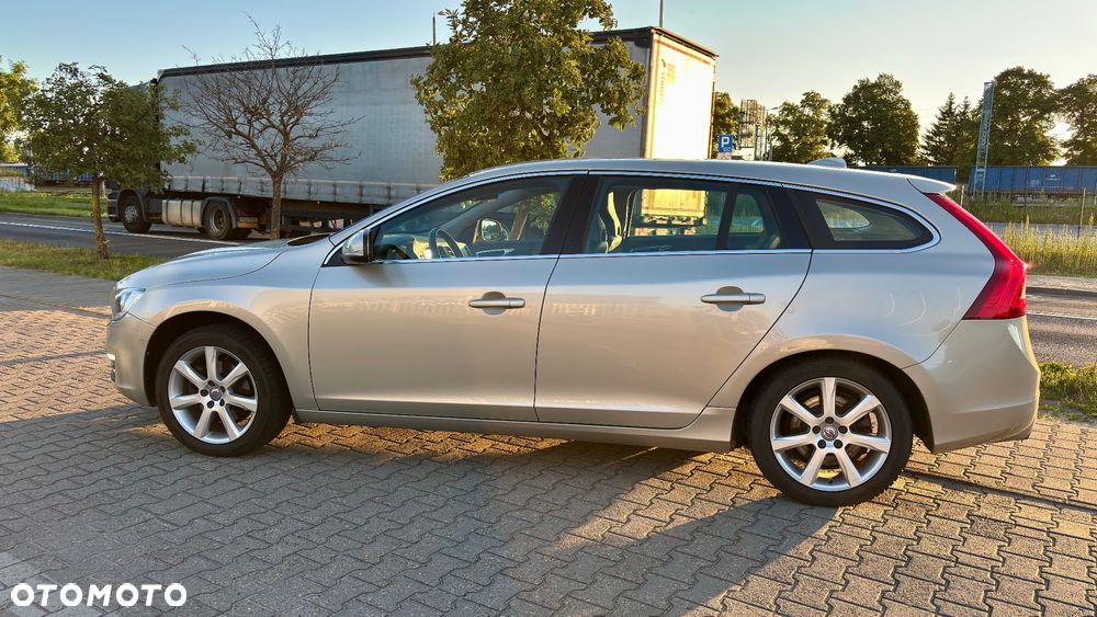 Volvo V60 D4 Drive-E Summum - 2