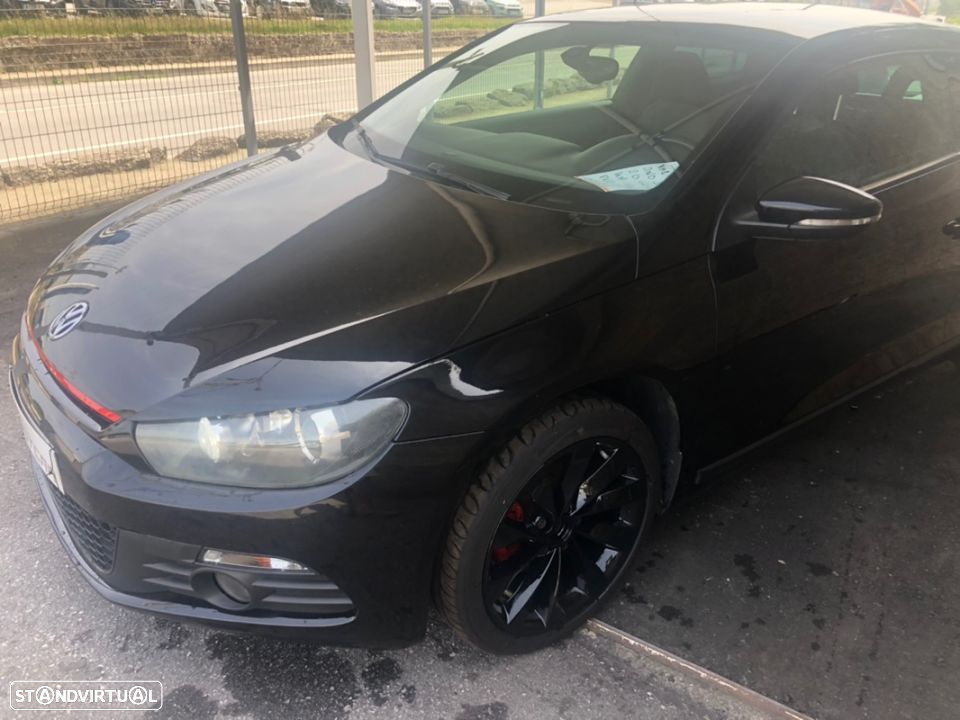 VW Scirocco 2.0 TDI Sport - 13