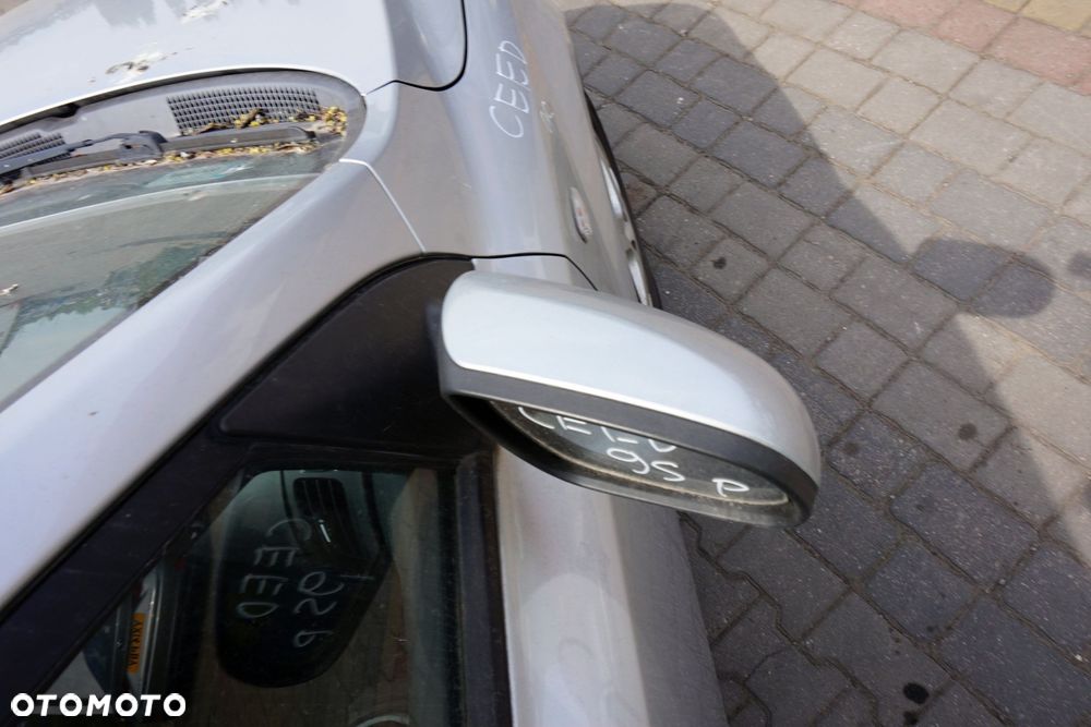 LUSTERKO ELEKTRYCZNE PRAWE CEED I LIFT 9S 87620-1H155 SREBRNY KIA 2009-2012 - 4
