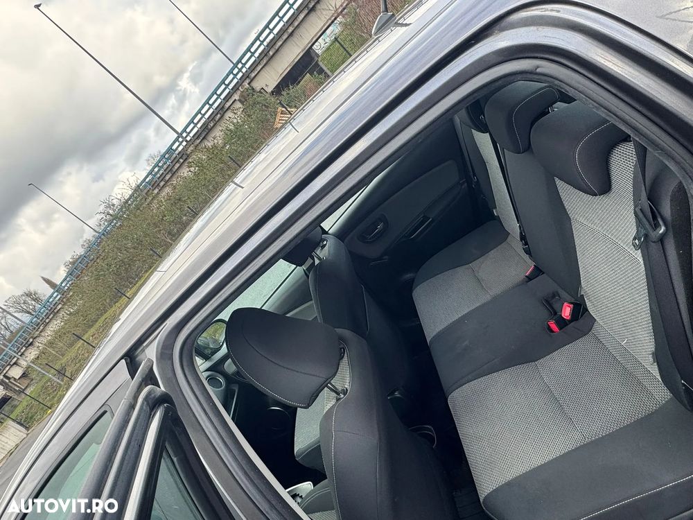 Toyota Yaris 1.5 VVT-i Style - 9