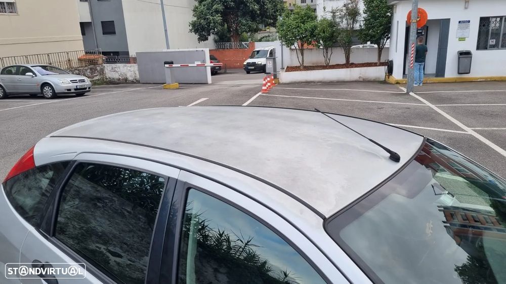 Ford Focus 1.4 Trend - 6