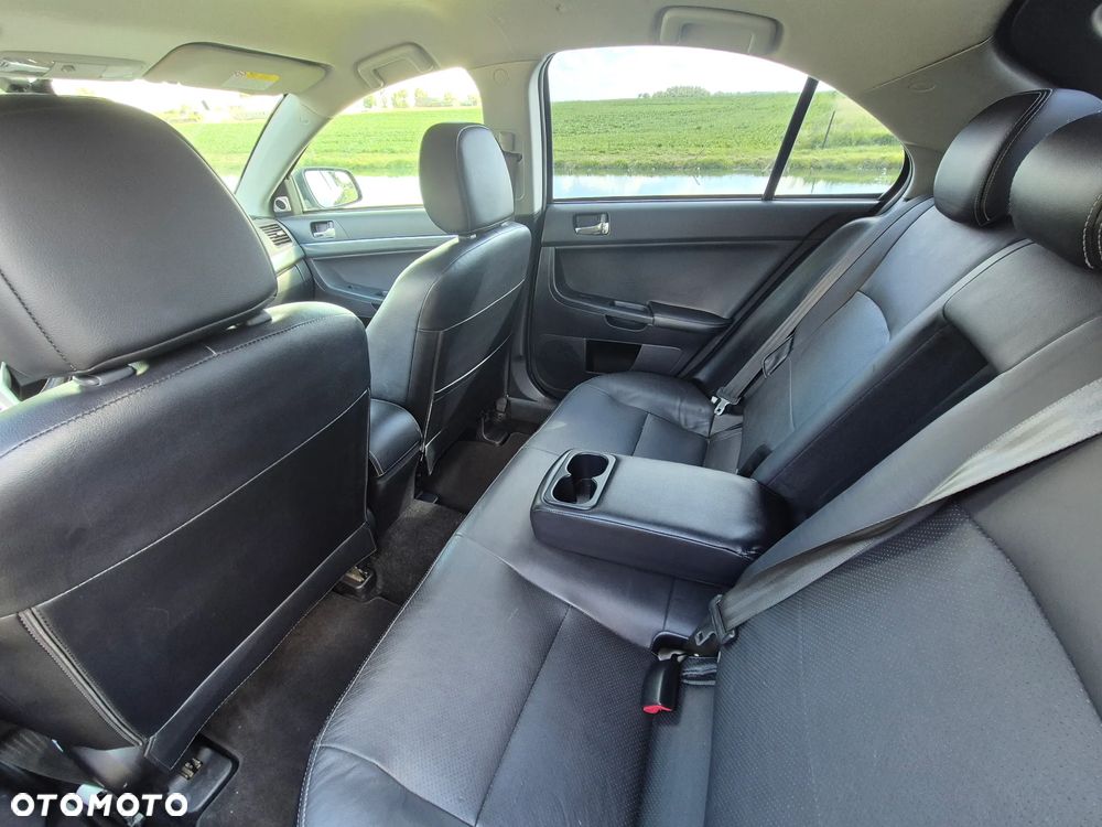 Mitsubishi Lancer 2.0 Ralliart GSR - 3
