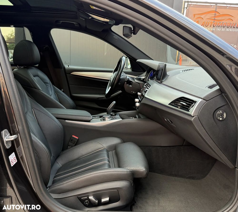 BMW Seria 5 520d Aut. Sport Line - 11