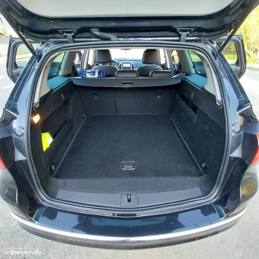 Opel Astra Sports Tourer 1.6 CDTi Executive S/S - 18