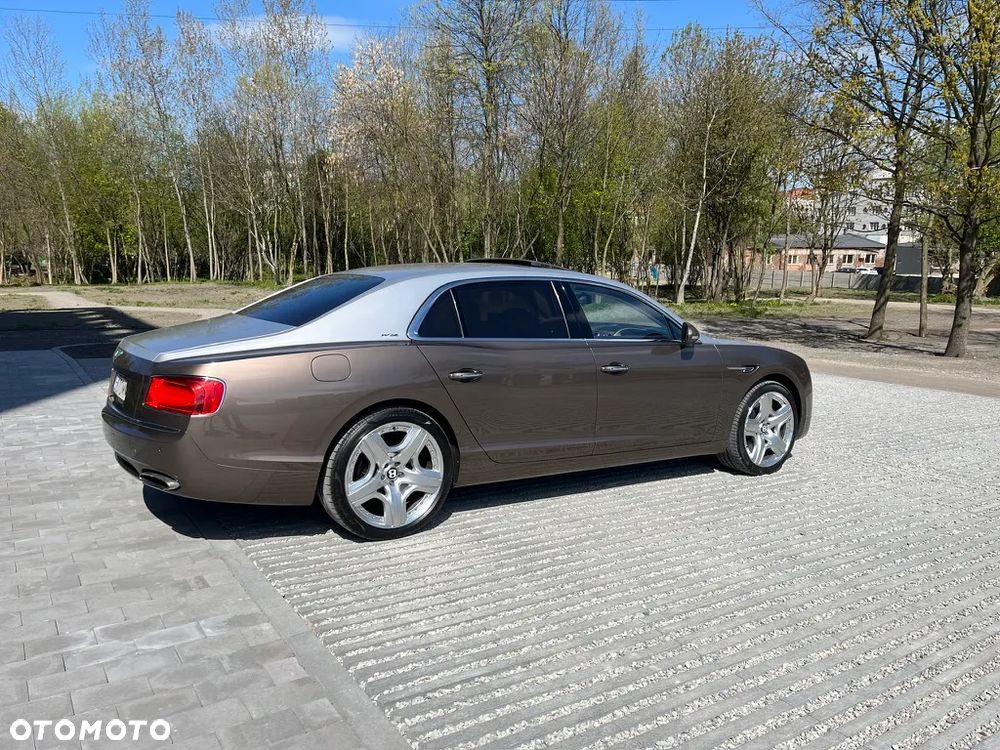 Bentley Flying Spur W12 - 9