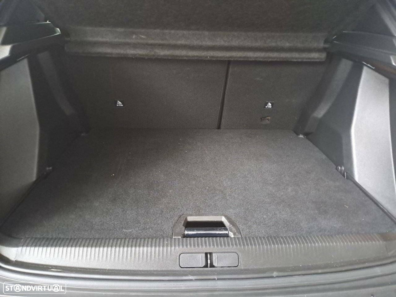 Peugeot 2008 1.2 PureTech Active Pack - 6