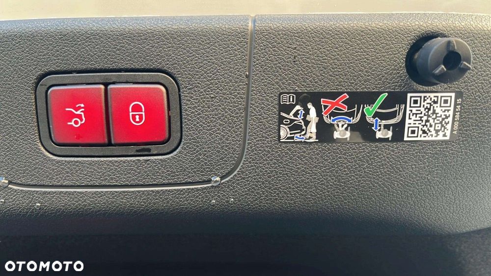Mercedes-Benz CLA - 25