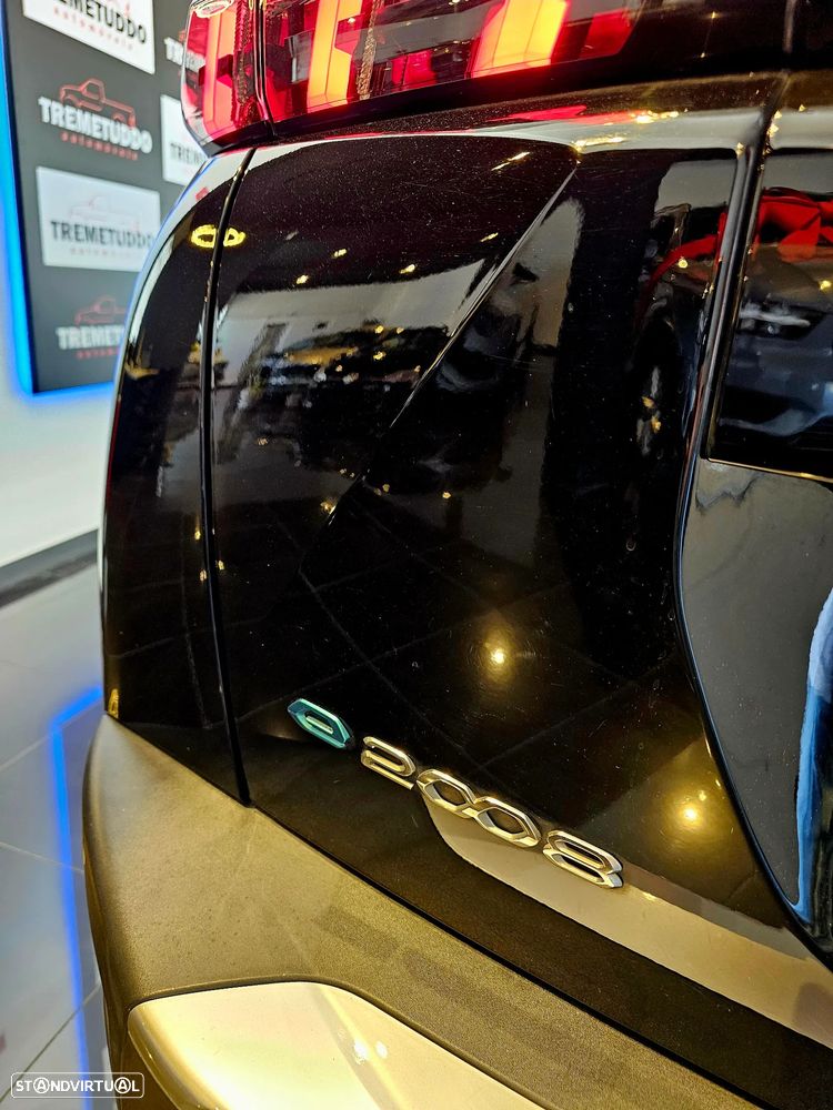 Peugeot e-2008 Allure Pack - 12