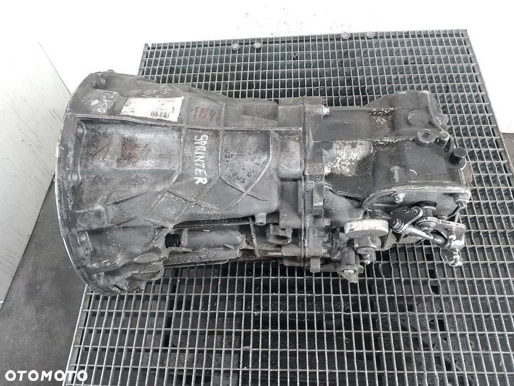 SKRZYNIA BIEGÓW MANUALNA 5 MERCEDES-BENZ SPRINTER W906 711680 2.2 CDI - 5