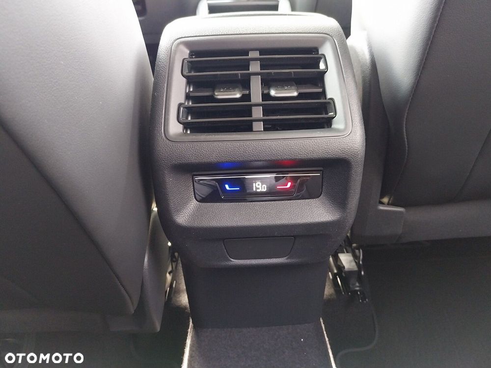 Volkswagen Tiguan - 23