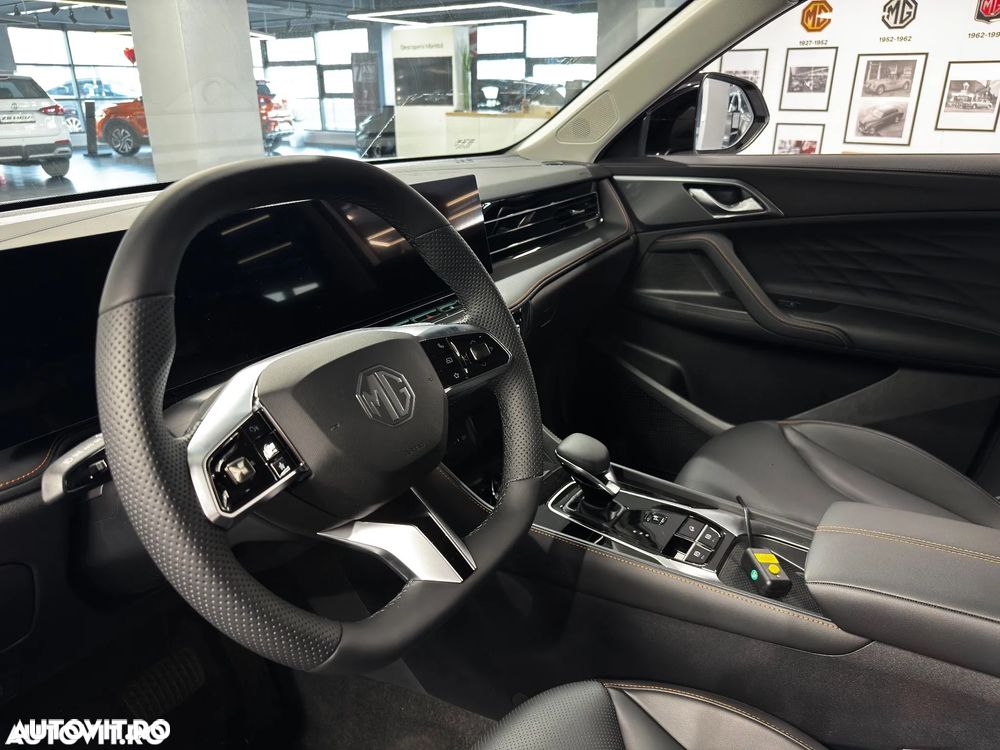 MG HS 1.5 T-GDi HEV Exclusive - 11