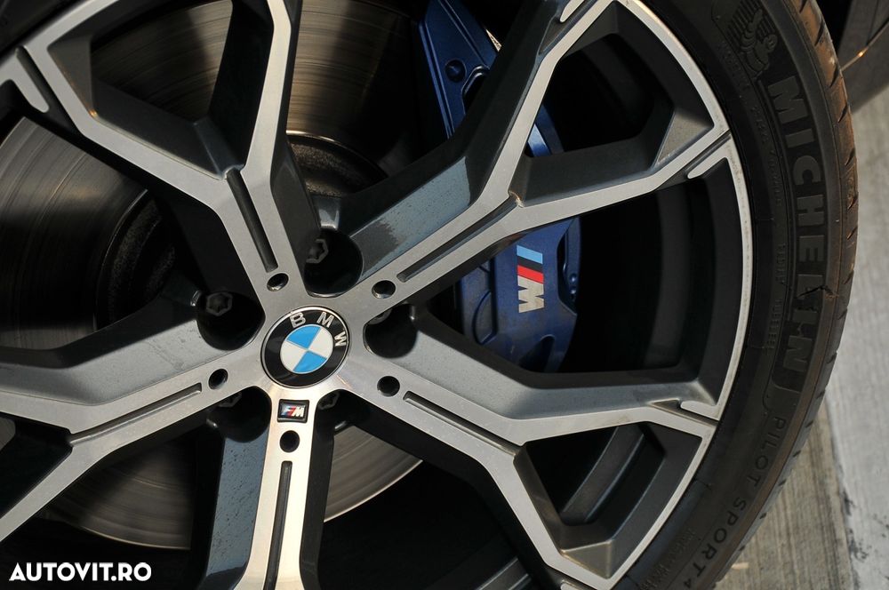 BMW X5 M M50i - 10