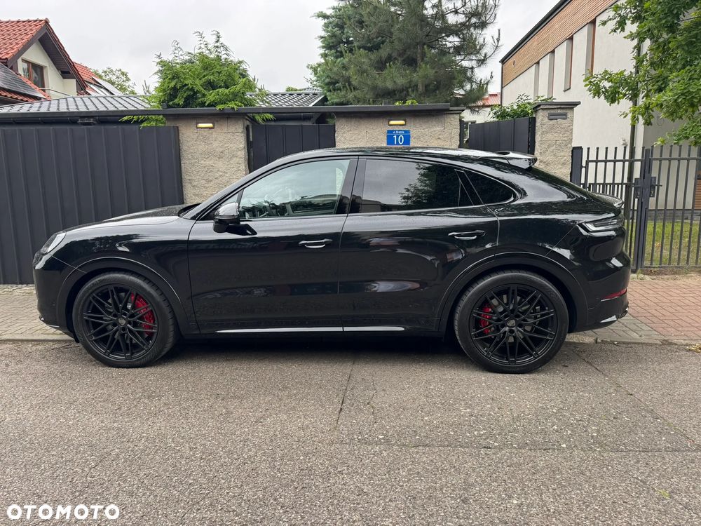 Porsche Cayenne Coupe GTS - 16