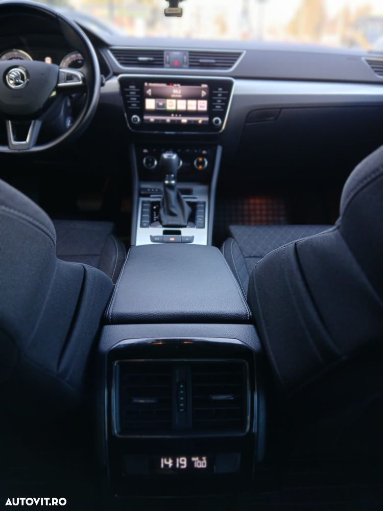 Skoda Superb 2.0 TDI DSG Style - 23