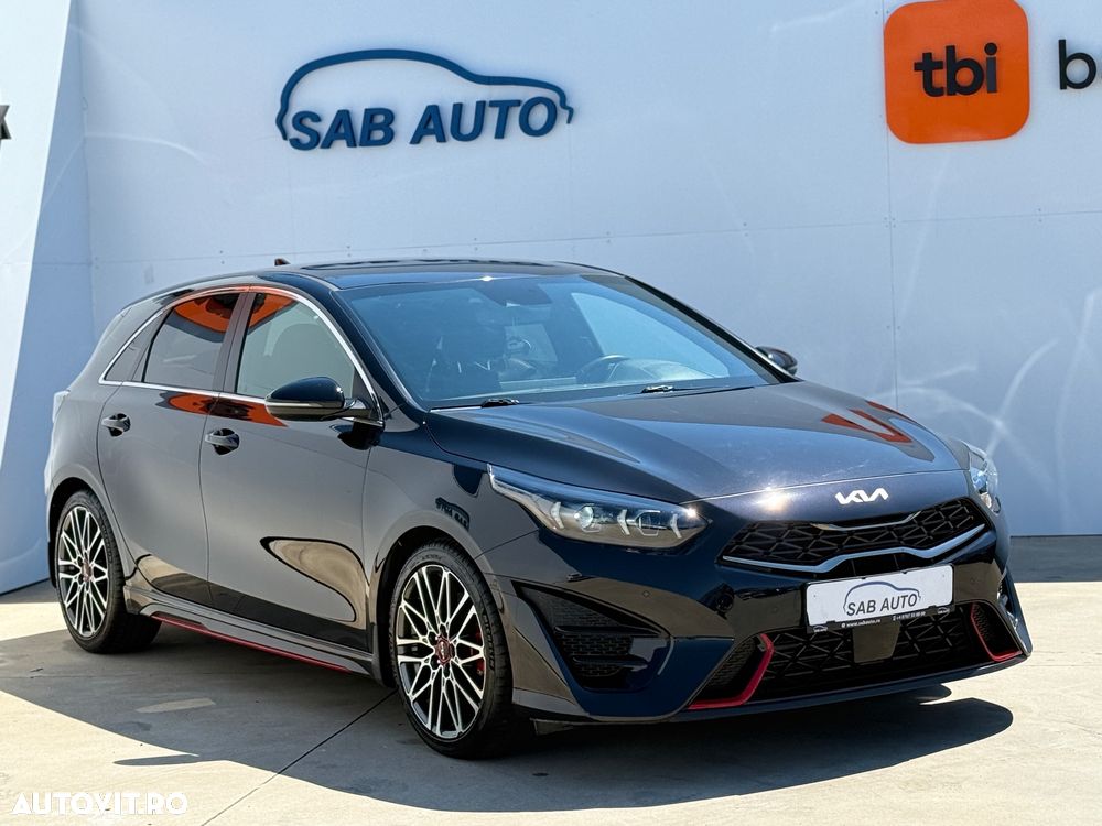 Kia Ceed - 4