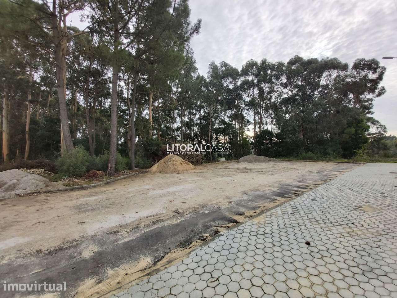 OPORTUNIDADE-Lote de Terreno para construção em altura - Grande imagem: 3/8