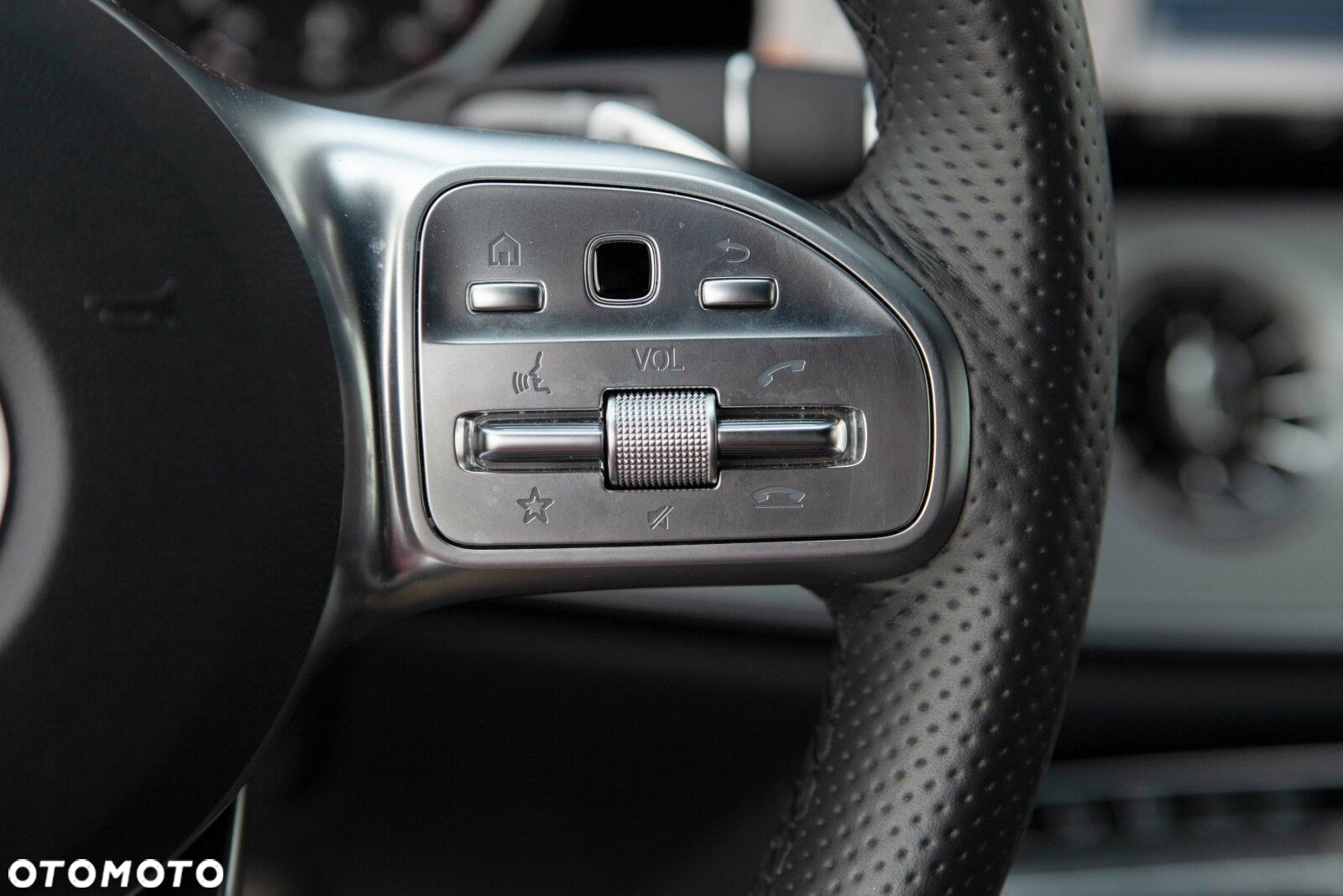 Mercedes-Benz CLS - 22