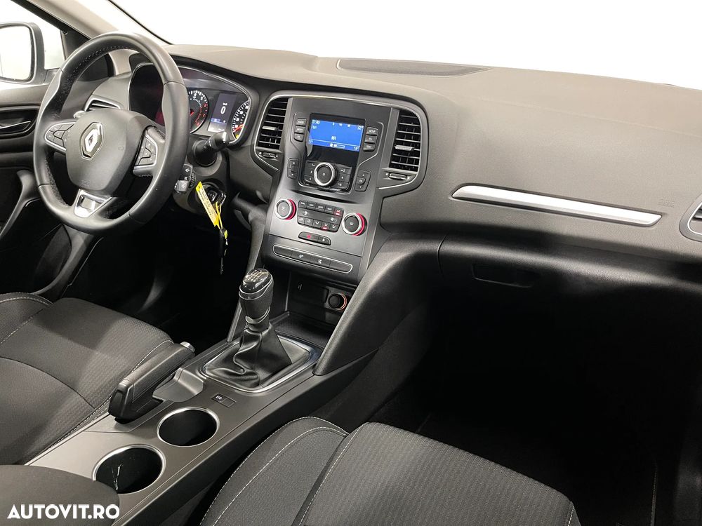 Renault Megane TCe 140 GPF Zen - 9