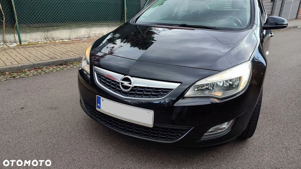 Opel Astra IV 1.6 Cosmo - 28