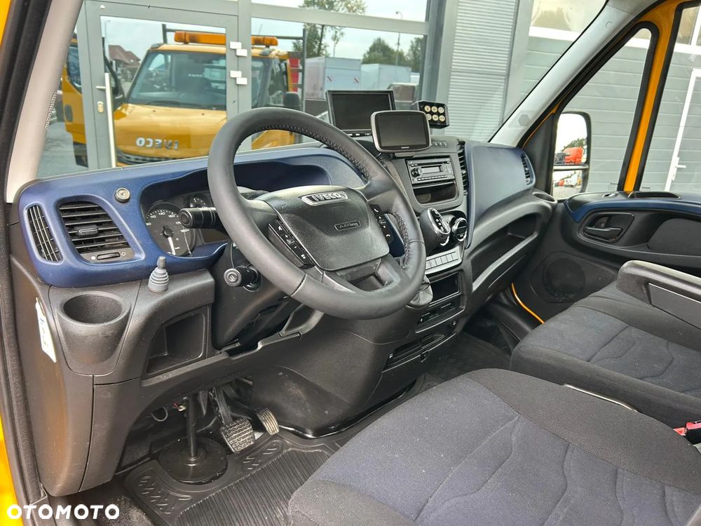 Iveco Daily 40C18 35C18 3.0 HPI Hi-Matic Skrzynia 4,5m **Kamera**Niski przebieg**KLIMA**NA BLIŹNIAKACH** - 6