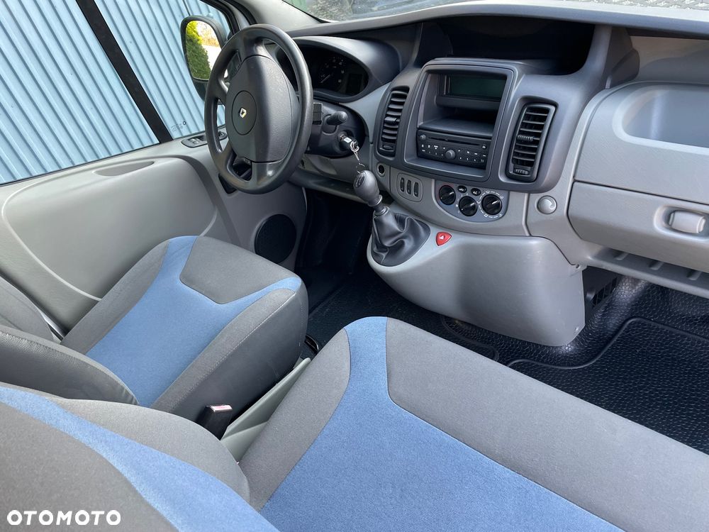 Renault Trafic - 21