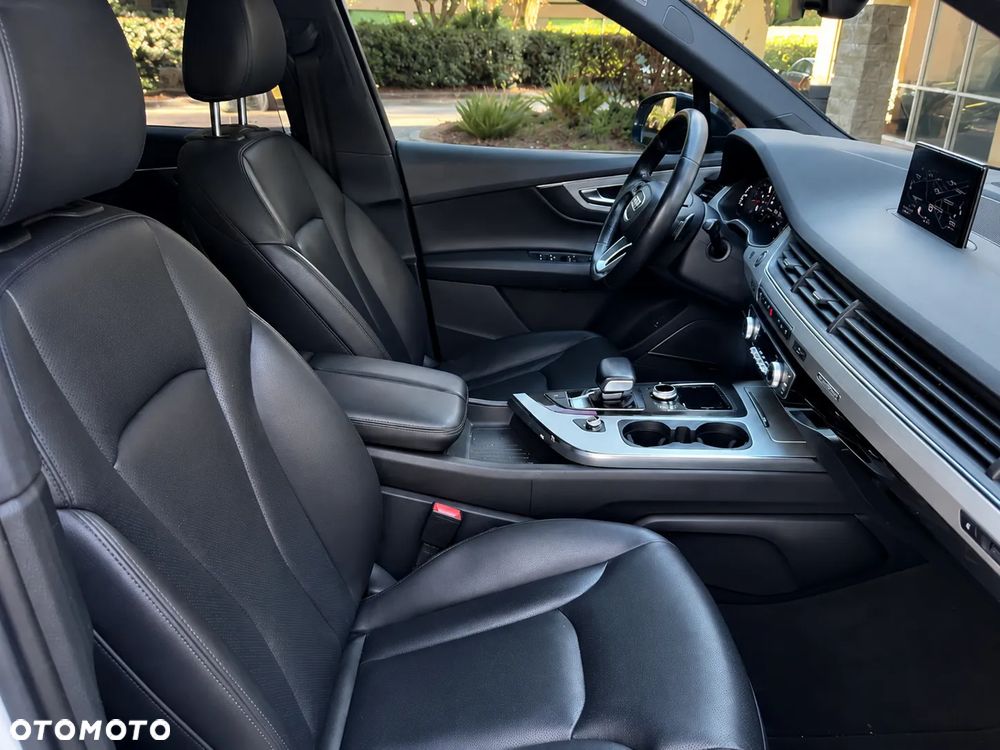 Audi Q7 3.0 TFSI Quattro Tiptronic - 12