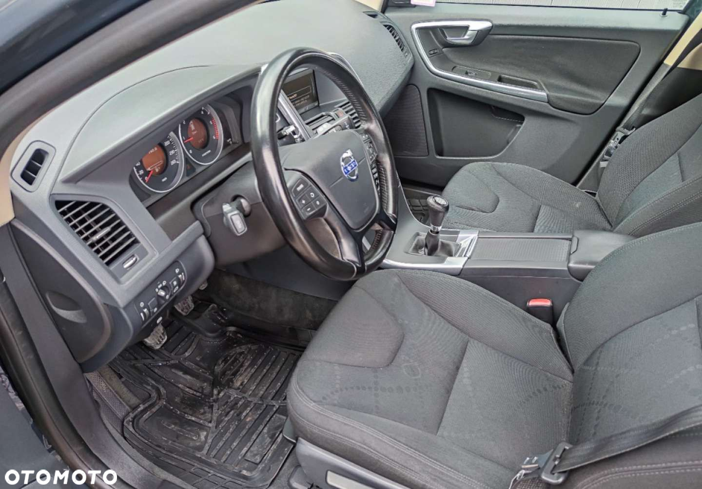 Volvo XC 60 DRIVe Kinetic - 15