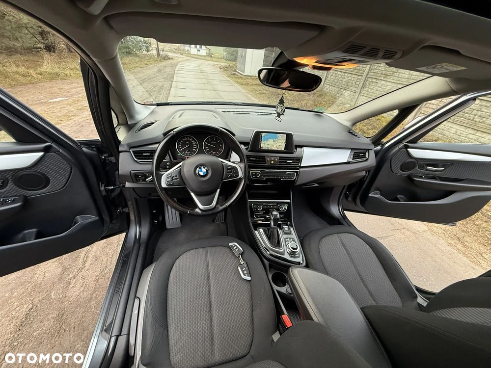 BMW Seria 2 218d Sport Line - 11