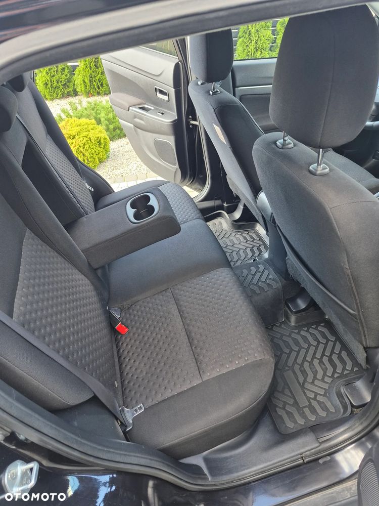 Mitsubishi ASX - 8
