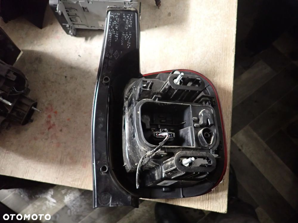 DACIA DUSTER II 17-21 LAMPA LEWY TYŁ 265558217R - 3