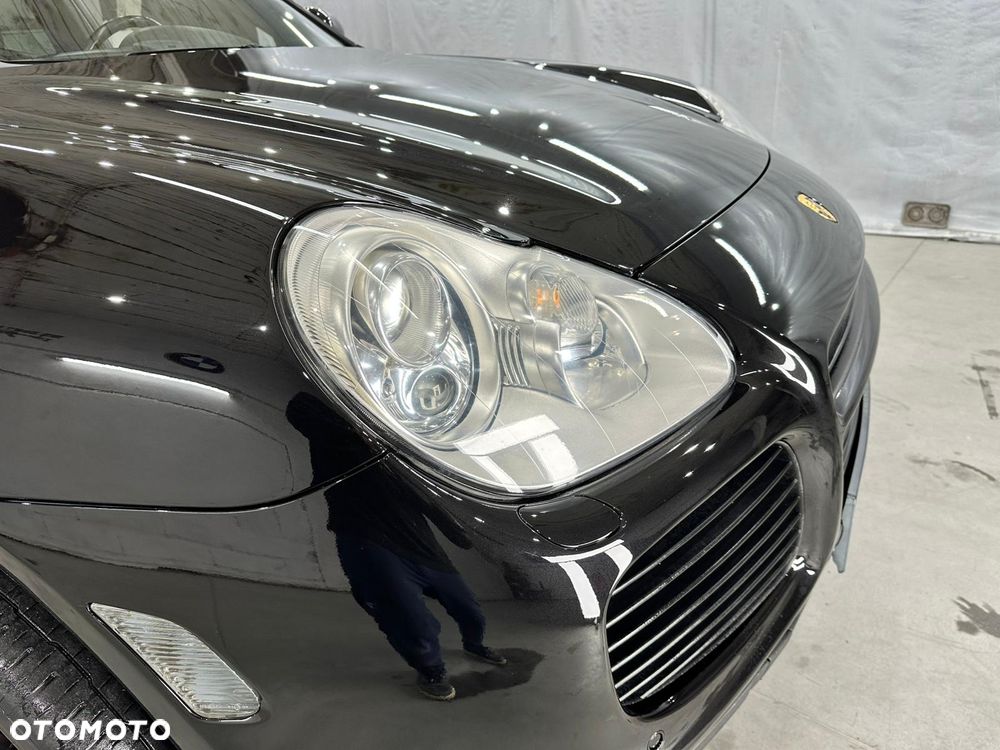 Porsche Cayenne - 10