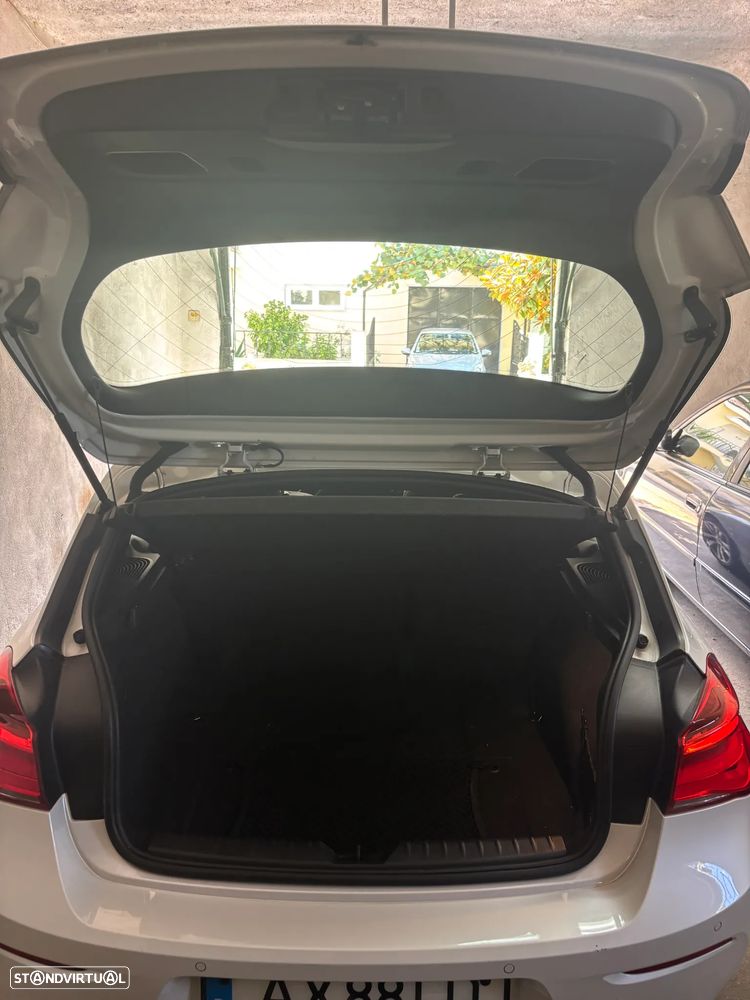 BMW 116 d Aut. Sport Line - 12