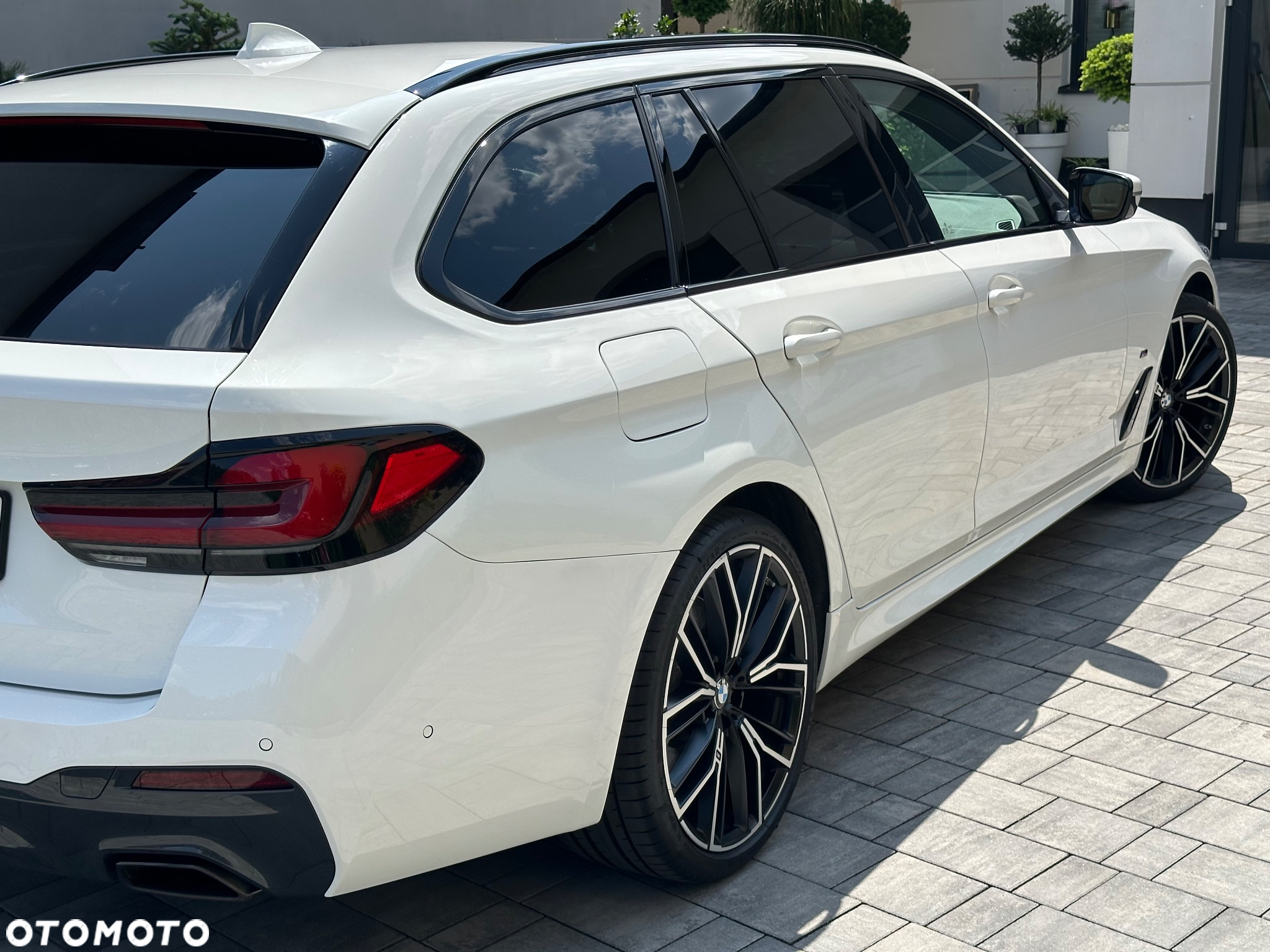BMW Seria 5 530d xDrive M Sport sport - 9