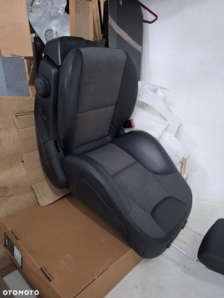 Fotel lewy mercedes c w204 lift orginał,europa - 3