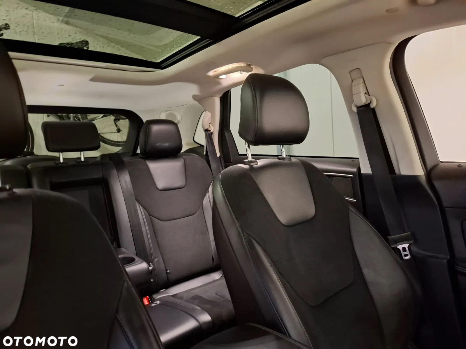 Ford Edge - 12