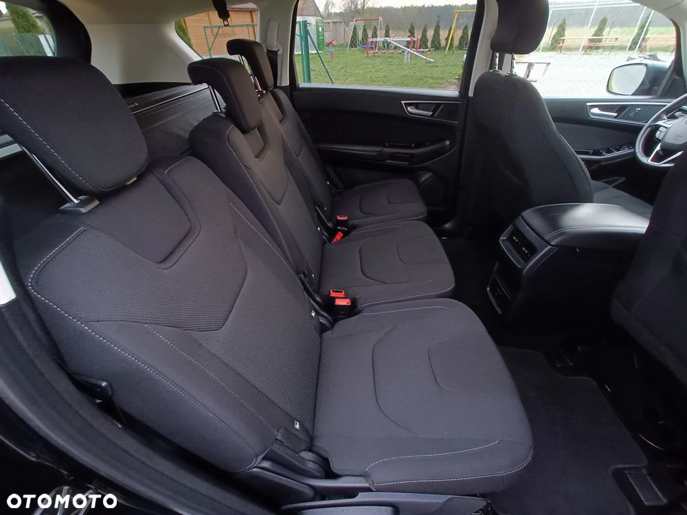 Ford S-Max - 12