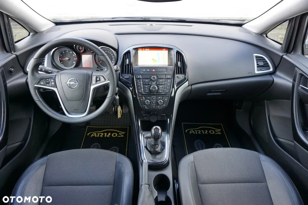Opel Astra 1.4 Turbo Sports Tourer ecoFLEX Start/Stop - 2