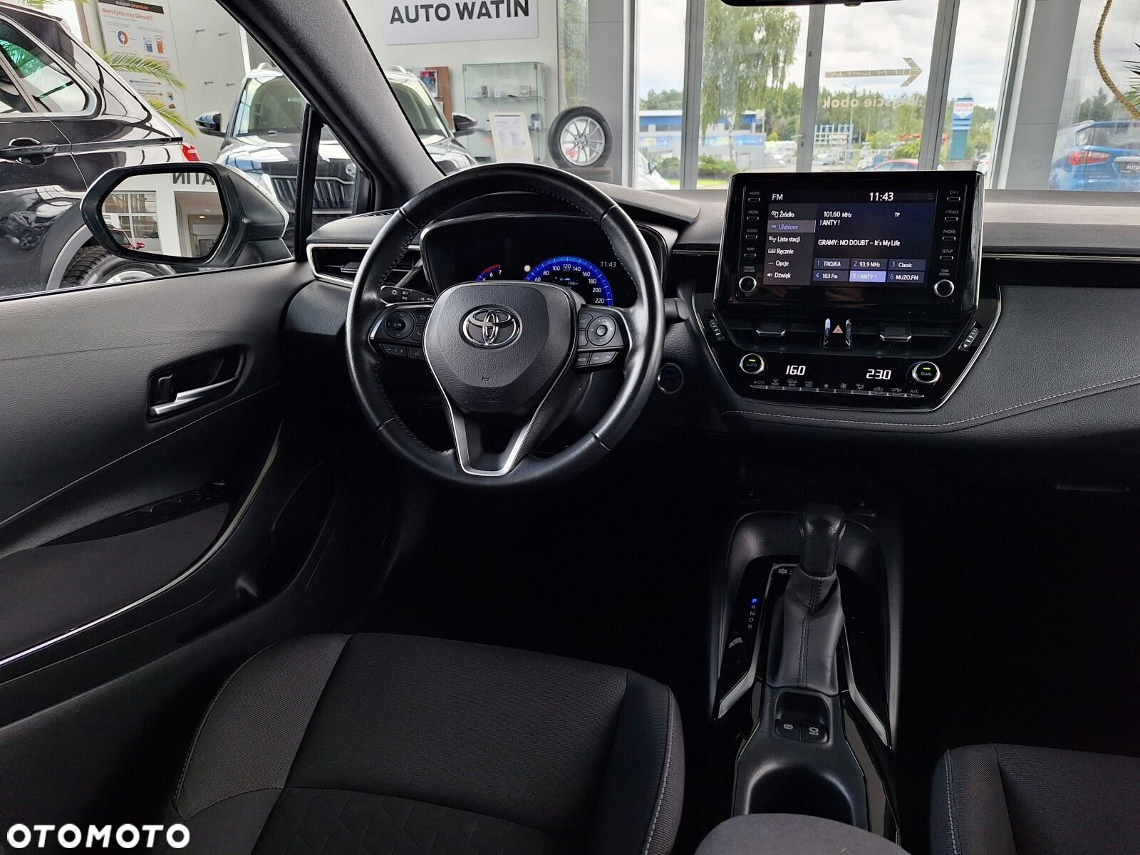 Toyota Corolla 1.8 Hybrid Comfort - 20