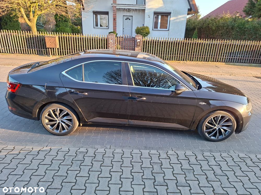 Skoda Superb 2.0 TDI L&K DSG - 12
