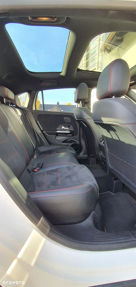 Mercedes-Benz GLA 220 d 4-Matic AMG Line - 17