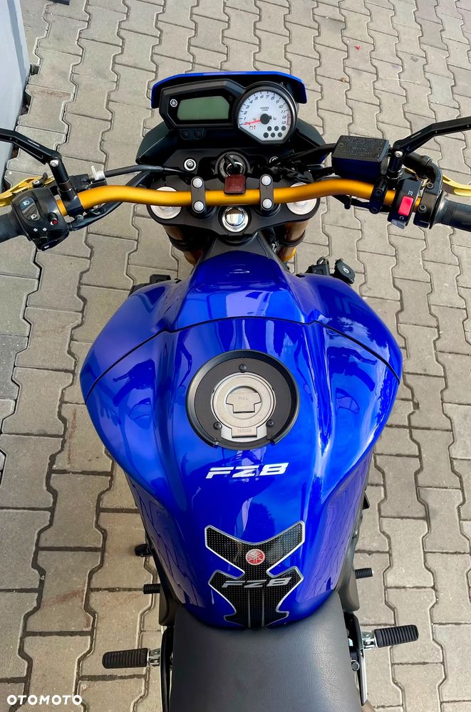 Yamaha FZ8 - 19