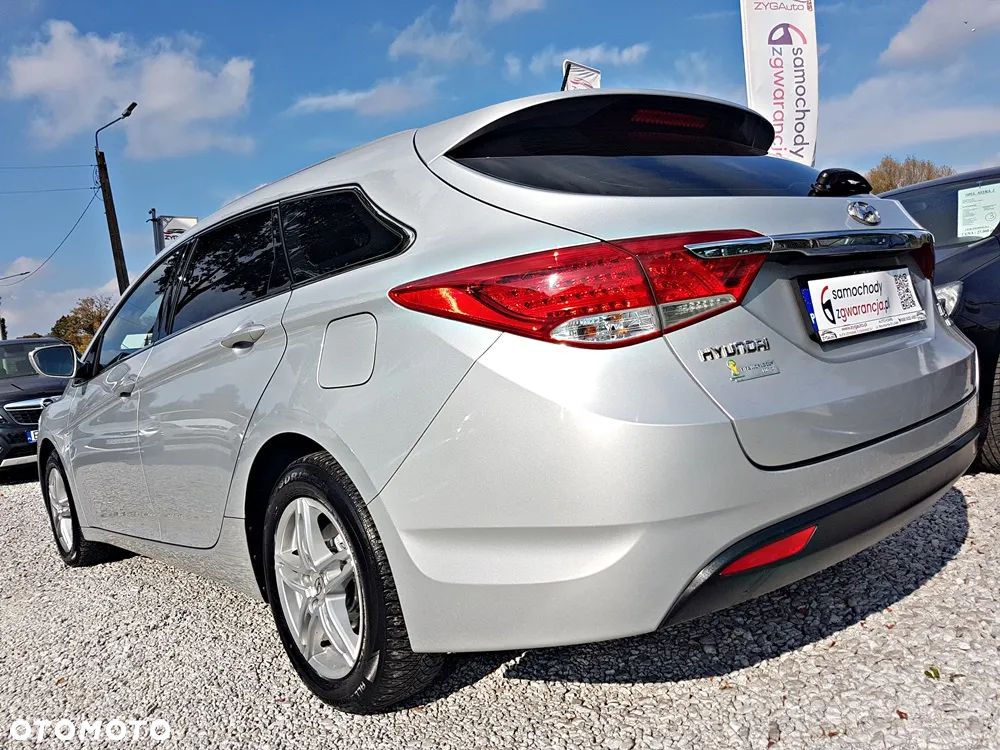 Hyundai i40 i40cw 1.7 CRDi Fifa World Cup Edition - 38